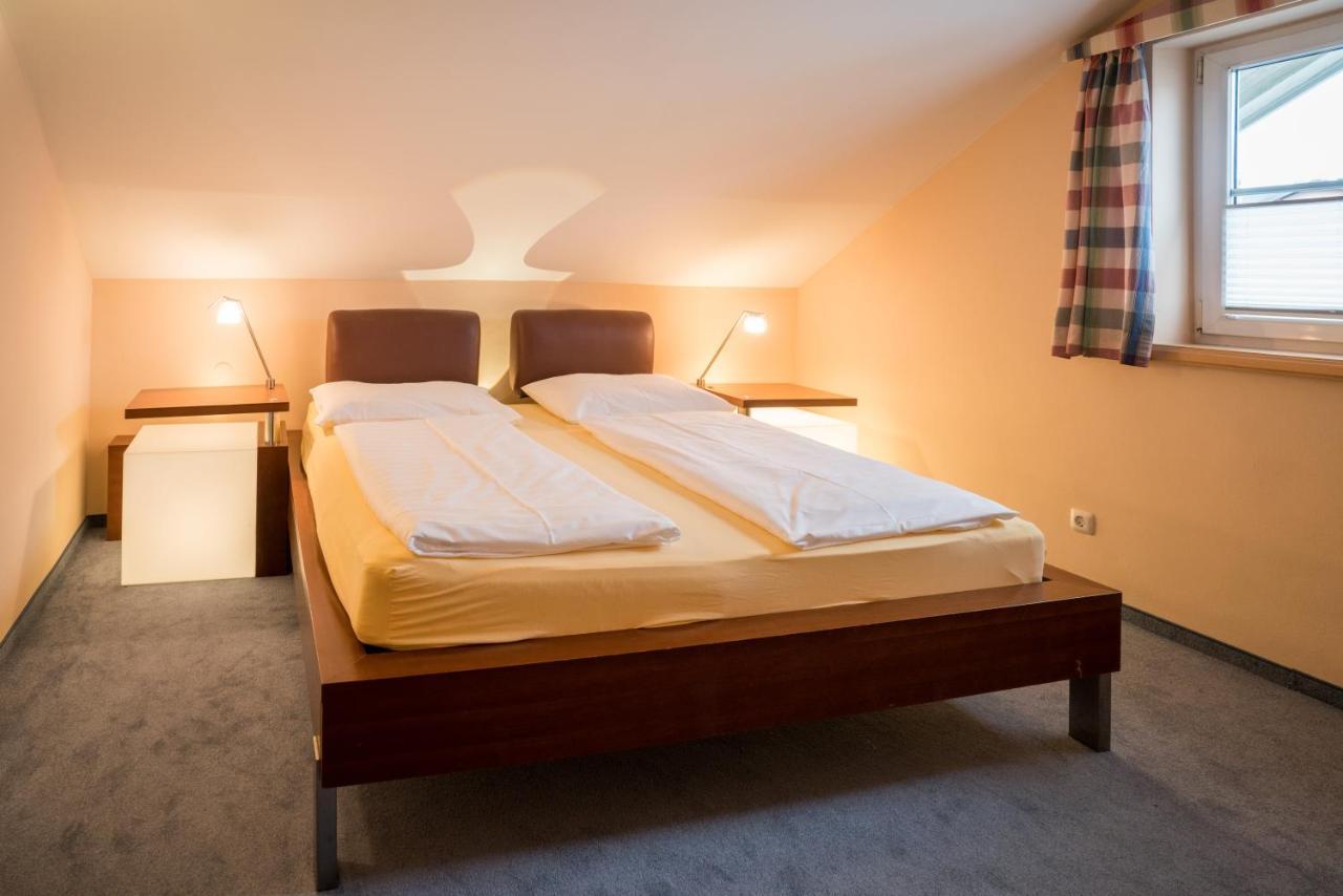 Holiday Apartments By Das Gruene Hotel Zur Post - 100 % Bio & Villa Ceconi Salzburg Exteriör bild